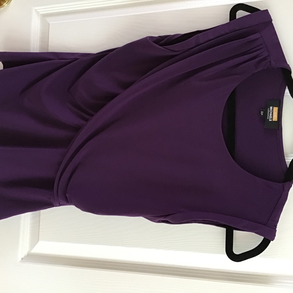 Red Top - Picture 4 of 4